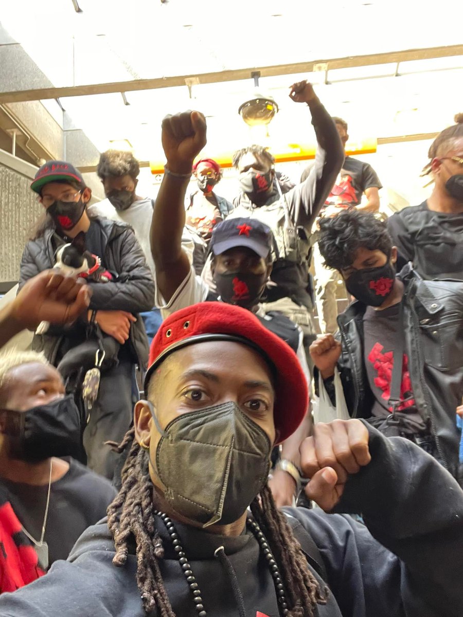 BlkHmmrTimes's tweet photo. Da Vanguard is out here! Mess around with the Black Hammer Party and find out—catch these hands and catch this political education. https://t.co/BrRNnTdLrO