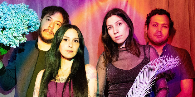 ohmyrockness's tweet photo. Visit our *Bands We Like* page for some solid new music recommends -- and then go see them play! ❤️🎶
https://t.co/JAazmQxc8v https://t.co/MIW6spkJwh