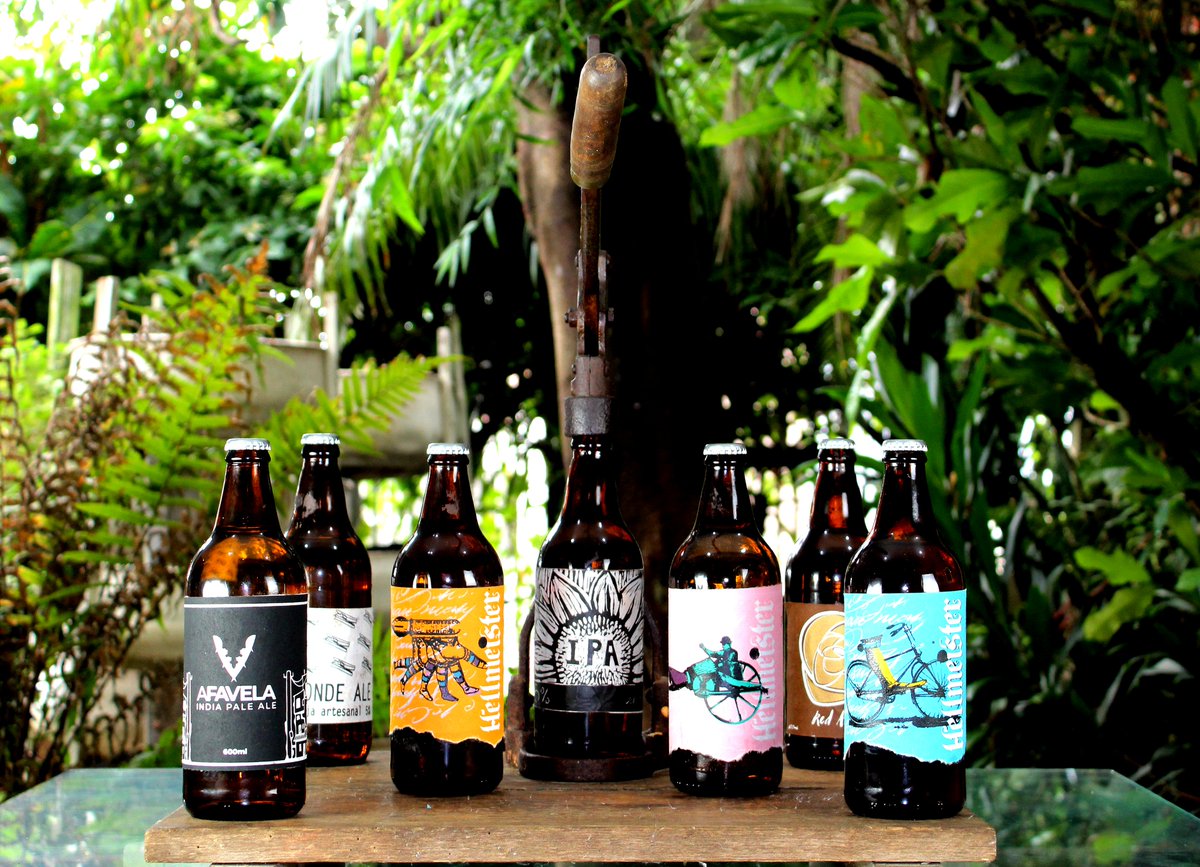 movleeart's tweet photo. Você conhece nossa cerveja artesanal? Em 2015, resolvemos inovar e misturar a área de arte com gastronomia. Foi assim que criamos nossa cerveja artesanal com rótulos de gravuras produzidos por grandes artistas. Desde a fabricação até o produto final. https://t.co/hf1FatGowz https://t.co/JcwKpWO11i
