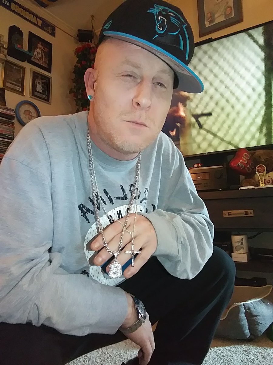 Chuckykeller717's tweet photo. Still got it at 40 damn that's a sexy ass nigga https://t.co/MFfmO4aURZ