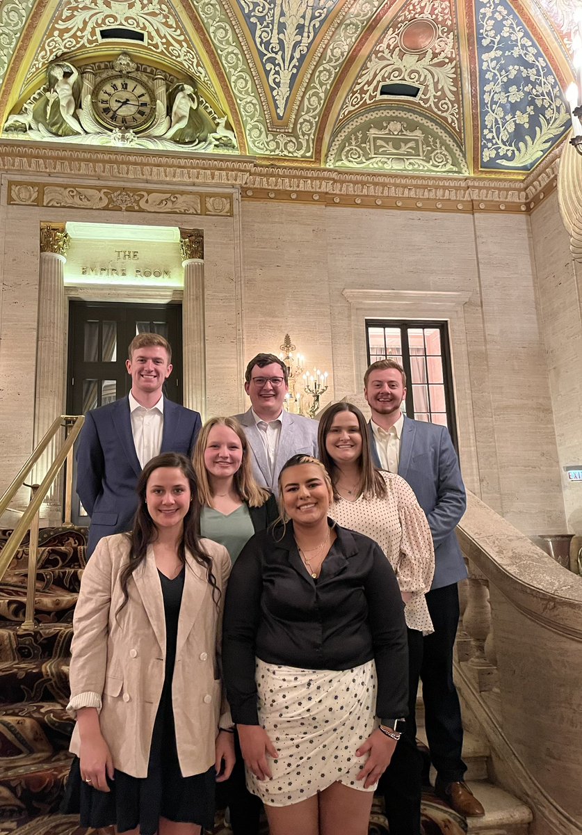 Val_Hennings's tweet photo. Proud professor alert! 🚨
I traveled to Chicago this weekend with 7 amazing @MorningsideEdu students for the #MPSA annual conference. Each student presented political science research they’ve conducted this academic year &amp; did so with confidence and poise. #MsideProud #MPSA2022 https://t.co/vgS4ZBcMNZ