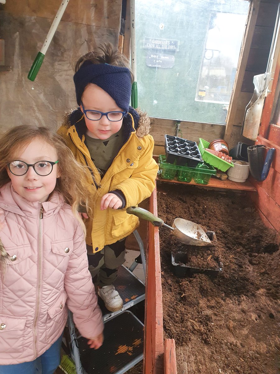lorettarodger15's tweet photo. @FWPSCnursery I am missing my green room ladies and can't wait to see you all! I have been busy at the allotments making sure mummy has planted enough veggies and helping her plant more.. and snack breaks are a must! Hope your having a nice holiday! See you soon. Love Jackson 💙 https://t.co/BAb4Wa3WoI