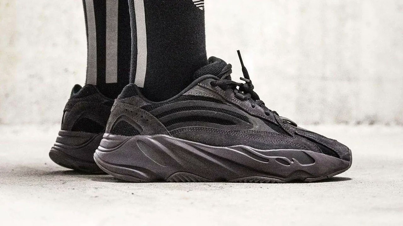 Adidas yeezy boost top 700 v2 zebra
