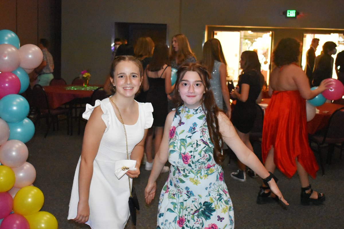 herbergeracad's tweet photo. Herberger Young Scholars Academy Spring Fling was a wild success! Students from all cohorts joined in the fun as well as a couple of alum. There was dancing, music, a photo-booth and good times with good friends. https://t.co/ZunFWGIzNg