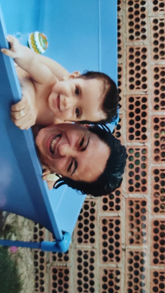 TukideMartuki's tweet photo. mi madre me ha pasado fotos de cuando yo era peque y <3 https://t.co/jV1KcvPIJM