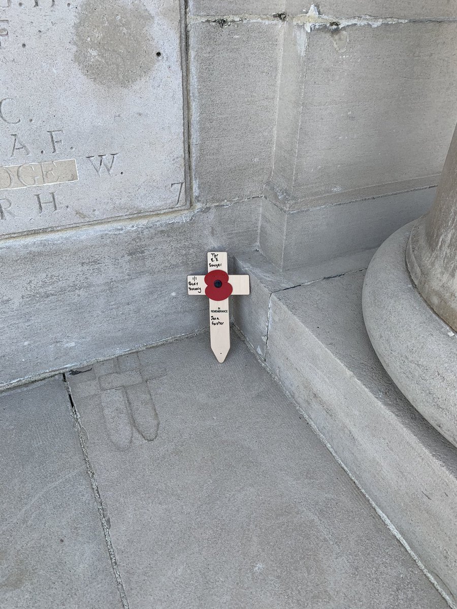 myfamilysWW1's tweet photo. @sueellen305 @alberttopcat @JennMForster @unknown_british we had a big day today. As well as my Great Uncle and 2 Gt-Uncles-in-law, we managed to visit your Great Uncles &amp; the unknown soldier. We also tracked some of the steps of my grandfather around #Contalmaison. https://t.co/nL66KpY3Iz