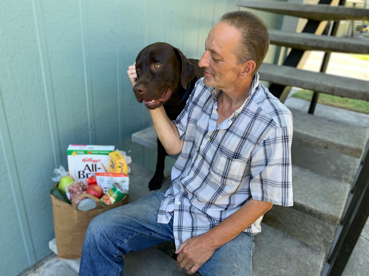 FFTFoodBank's tweet image. Food for Thought's mission is to heal with food &amp;amp; love. We love our clients &amp;amp; our clients love their pets! Support our clients' healing journey with a donation from our @Chewy Wishlist today! buff.ly/3JDgOra