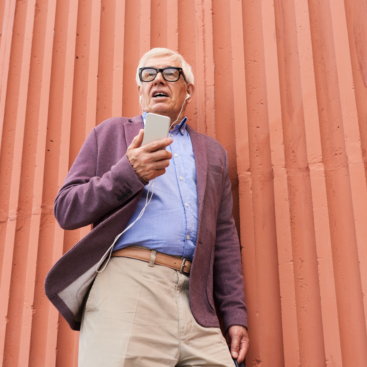 Don't miss out on our senior discount! 👵👴
Every Tuesday, seniors 55+ save 25%. Check our bio for a location near you. #goodwill #thrifting