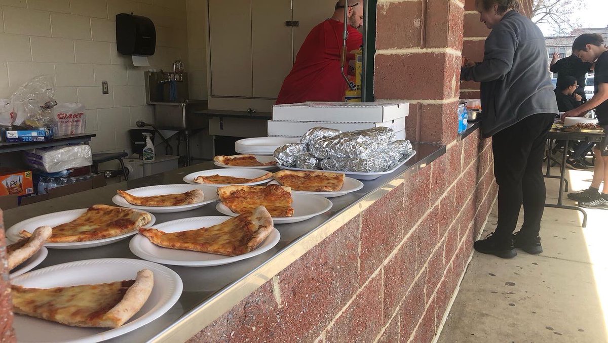 NEMScommunity's tweet image. Work hard; play hard! @BASDnortheast students who earned membership to the Proud Society by being good school citizens are enjoying a well-deserved fun day! #NEproud @dwynnburger @NETV_News @BethlehemAreaSD