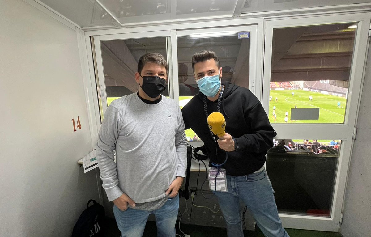 📻 HOY SE CIERRA LA JORNADA 31 EN VALLECAS ‼️

🏟️ Estadio de Vallecas
⚽ #RayoValencia

🗣 Narra <a href="/OscarEgido/">🎙️ Óscar Egido</a>
🎤 Inalámbrico @JoseDPalacio

🎙 <a href="/ToniLopez93/">Toni López</a>
👥 Comenta <a href="/quinialvarez/">Quini alvarez</a>