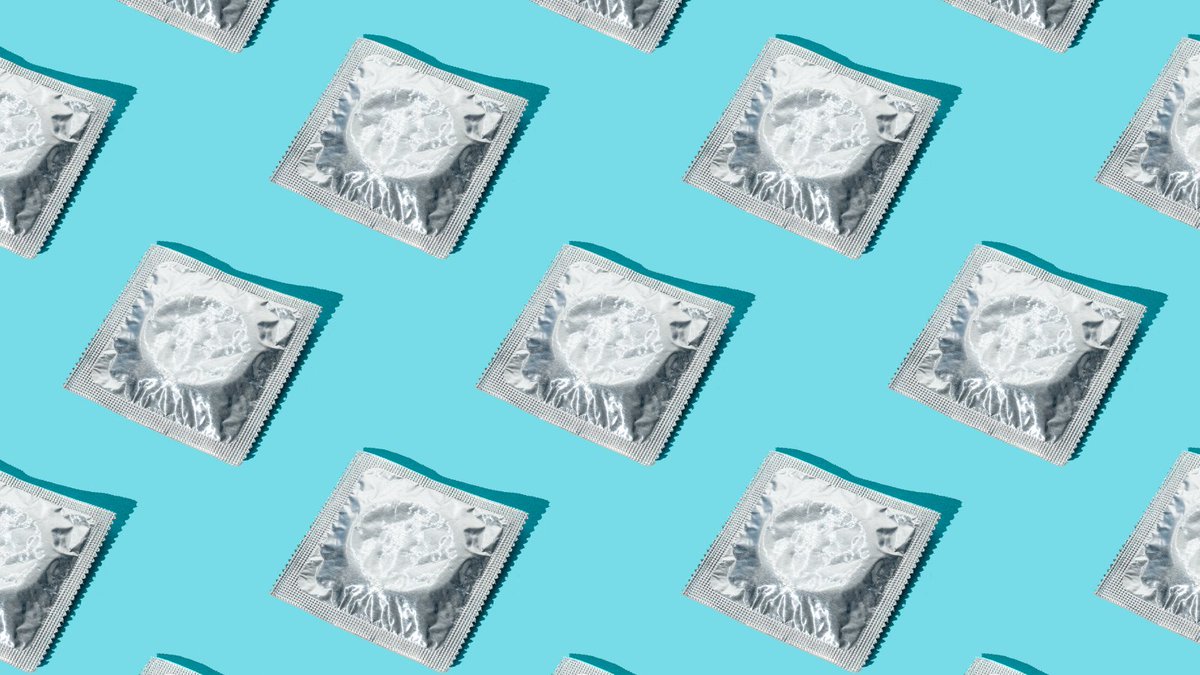 SHLdotUK's tweet photo. If you’ve had sex without a condom with a new partner, it’s a good idea to get checked for STIs. Most Londoners can order a free home testing kit from 
👉🏾 https://t.co/TzgIro6oSV

#SexualHealthLondon #London #SaferSex #Condoms #STIs https://t.co/ZUHClCjFVs