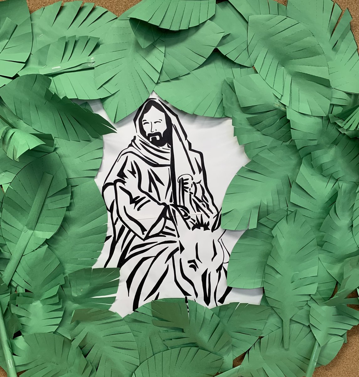 Ms Scanga's students created palms to celebrate Palm Sunday. @ycsdb <a href="/DomenicScuglia/">Domenic Scuglia -</a> <a href="/laurasawicky/">Laura Sawicky</a> <a href="/ElizabethCrowe_/">Elizabeth Crowe</a>
