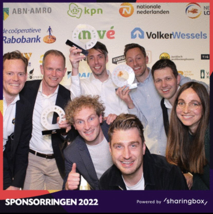 OYM_agency's tweet photo. Wat een avond! Twee van onze campagnes met Team Jumbo-Visma zijn bekroond met drie sponsorringen. Swapfiets’ Blue Tire in de categorieën Sport en Creativiteit, de Tour de France shirtcampagne in samenwerking met AGU in de categorie Business Case. 🔥 https://t.co/wJYX90F4zf