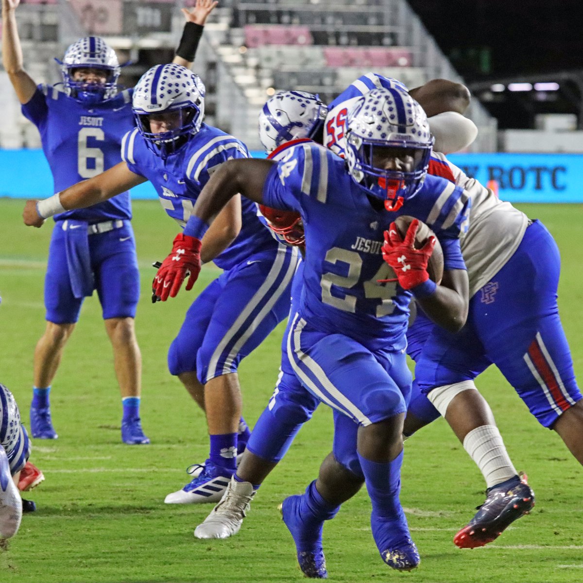 Jesuit Tigers Football tweet media