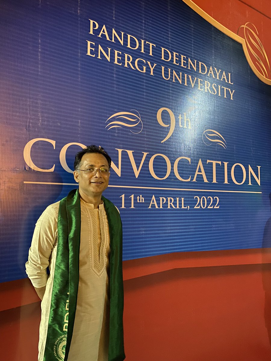 kumarmanish9's tweet photo. I am HAPPY 😊. 
Completed a long cherished dream of my late mother. Now a post graduate degree holder.Going back to classes after 15 years of gap was not not an easy thing but thoroughly enjoyed it.Thanks to all my classmates,teachers &amp; well wishers🙏🏽
#PDEUconvocation #niman2022 https://t.co/4GFwKwEqbn