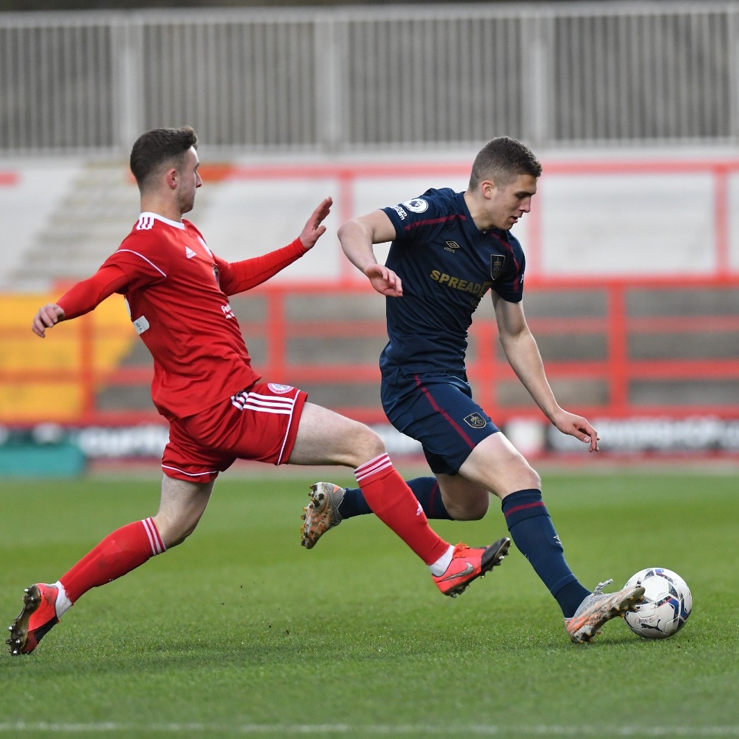 ClaretsAcademy's tweet photo. β‘οΈ Action from the first half at the Wham
0-2
#ASFCBUR | #UTC https://t.co/JrUJUowUEy