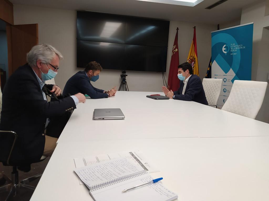 PE_RegionMurcia's tweet photo. ✍️La Dirección General de Estrategia Económica de @RM_Hacienda ha realizado varias reuniones con las Consejerías de la CARM para recibir propuestas de actuaciones para el @PE_RegionMurcia y su vinculación con líneas estratégicas y #ODS30 https://t.co/aQAXWos2PU