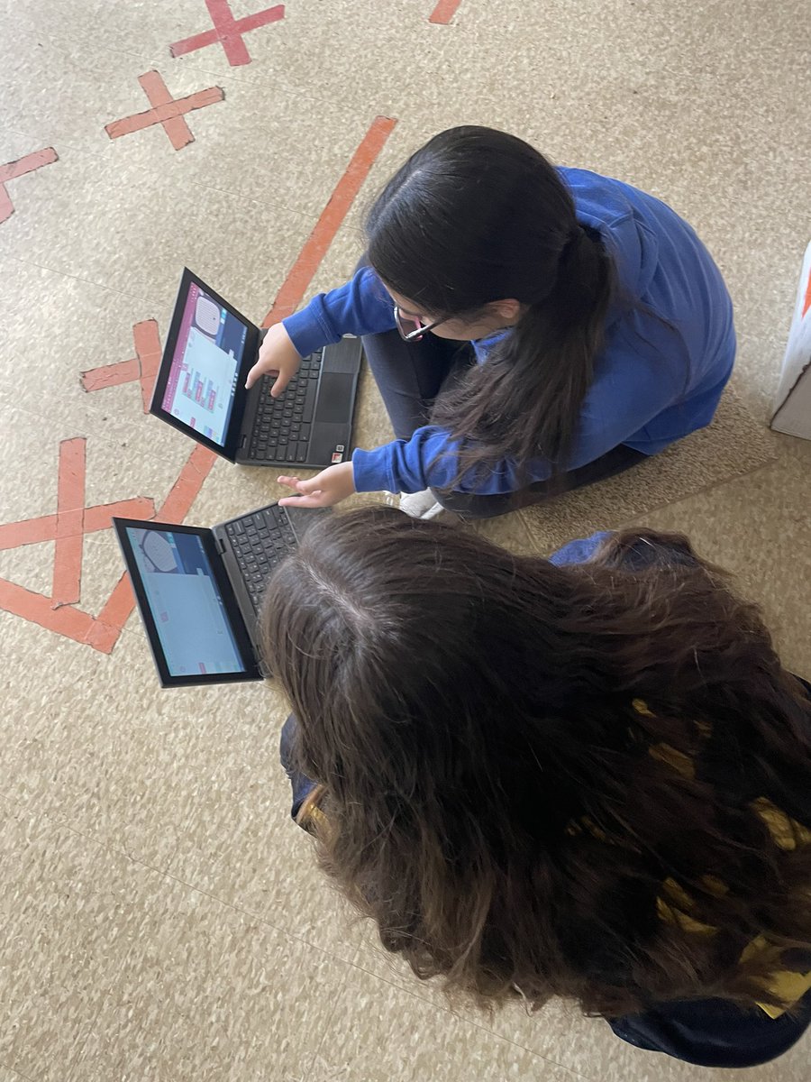 FarkasSTEM's tweet photo. Learning #cyberrobotics with @RobotifyLabs from @ImagineLearning has really amped up my Ss #computationalthinking skills! Peer mentors help each other program their robot Axel through challenges and support each other @SeitzPirates @RCSDPIRATES #nerding https://t.co/t2hXHdg4Ny
