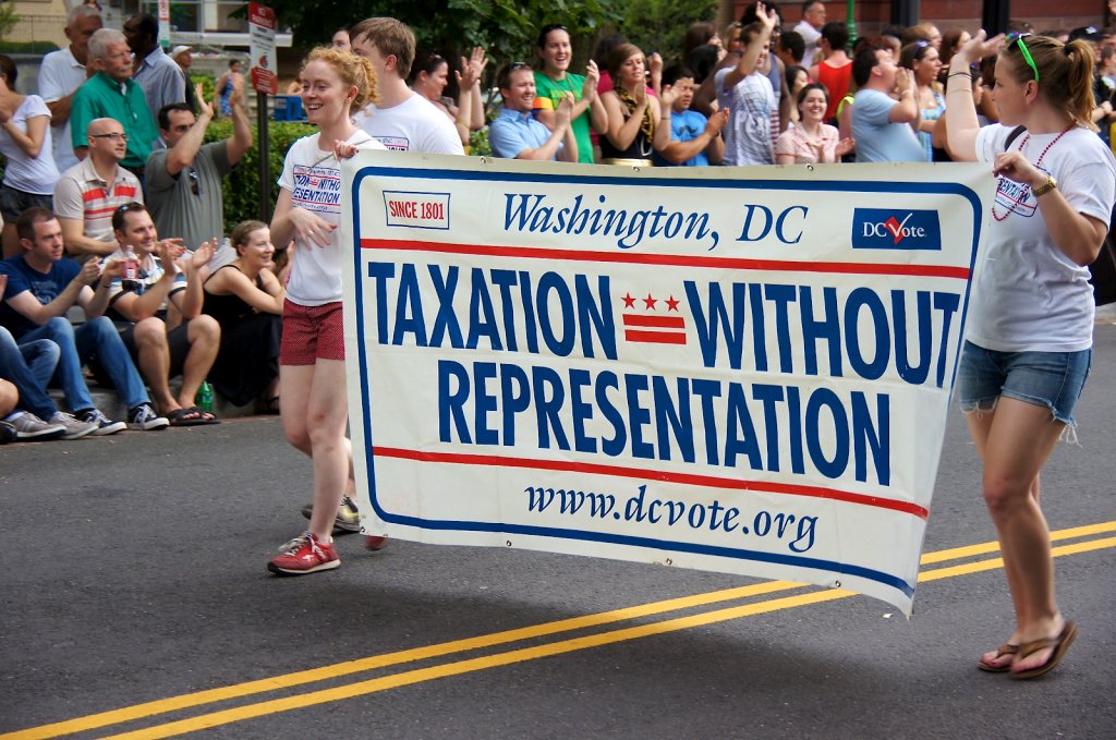 Federal taxes are due in one week. DC pays more federal taxes per capita than any state and more federal taxes than 21 states, yet DC residents have no voting representation in Congress.

It is long past time for the Senate to pass the House-passed #DCStatehood bill.