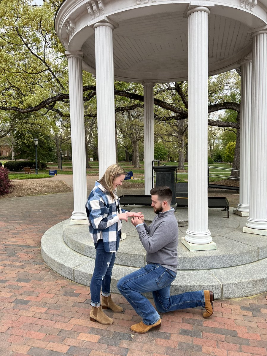Mikerodamus13's tweet photo. @OldWellUNC our favorite spot on campus just became even more important. #GDTBATH https://t.co/0tgGI5TtdX