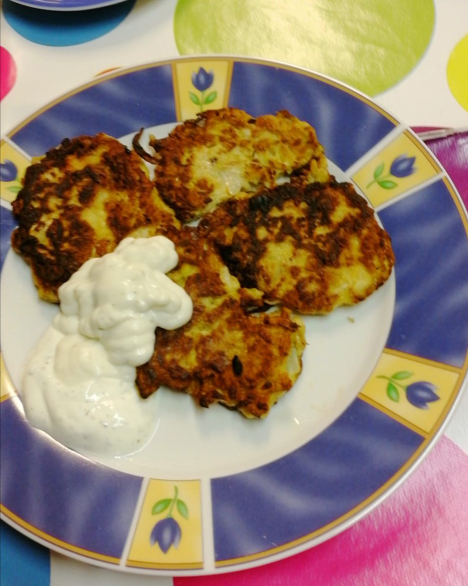 Das war mal wieder was unerwartetes, #Weisskohl gebraten wie #Puffer.
Das Rezept zum #nach #kochen meinekochseite.de/index.php?topi…