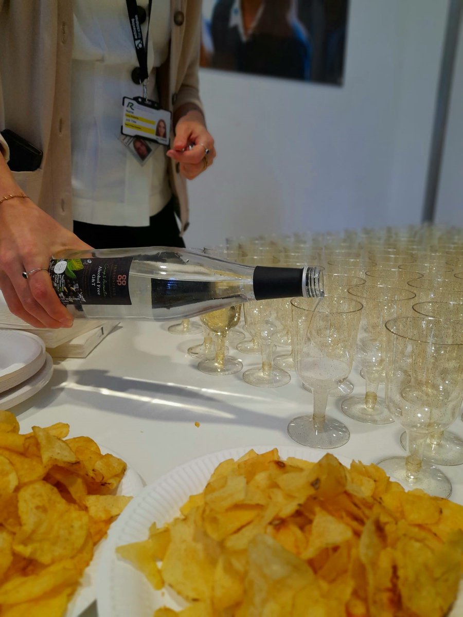 <a href="/coopuk/">Co-op</a> local cause held an art exhibition and play, The Lonely Town, at @Teddingtonschl produced by <a href="/Anstee_Bridge/">Anstee Bridge</a> students. Our member pioneers supported the event and spent time with the community to explain #membership #LCF.Big thx also to local MP <a href="/munirawilson/">Munira Wilson 🇺🇦</a> for attending