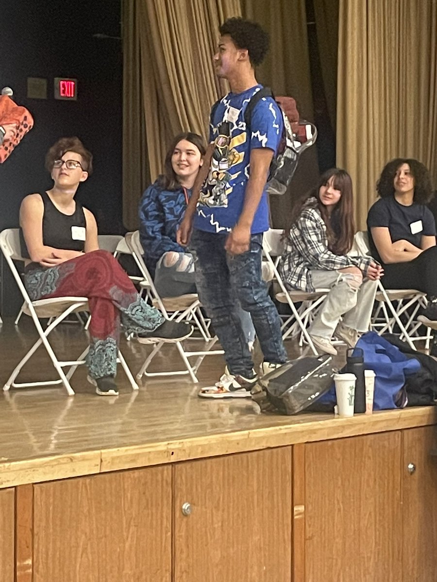 FormanKaty's tweet photo. Upstanders Training today at RMMS! From racing for a cause to training to become peer educatorsโฆ these little ones are making big differences in the North Bab community this week! ๐ช #peered #bethechange #upstanders #proud @PrincipalRMMS @ApRmms https://t.co/ay9FSSlcdo