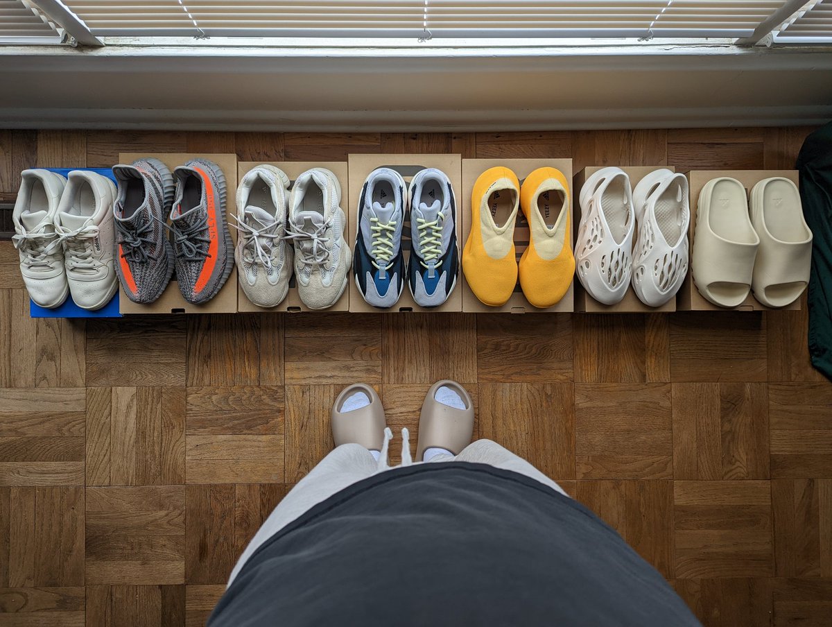 kitjohnson23's tweet photo. Og Colorways
#YEEZY #calabasas #350V2 #500blush #700waverunner #knitrunner #foamrunner #yeezyslide #wdywt https://t.co/4bzVLswK5R