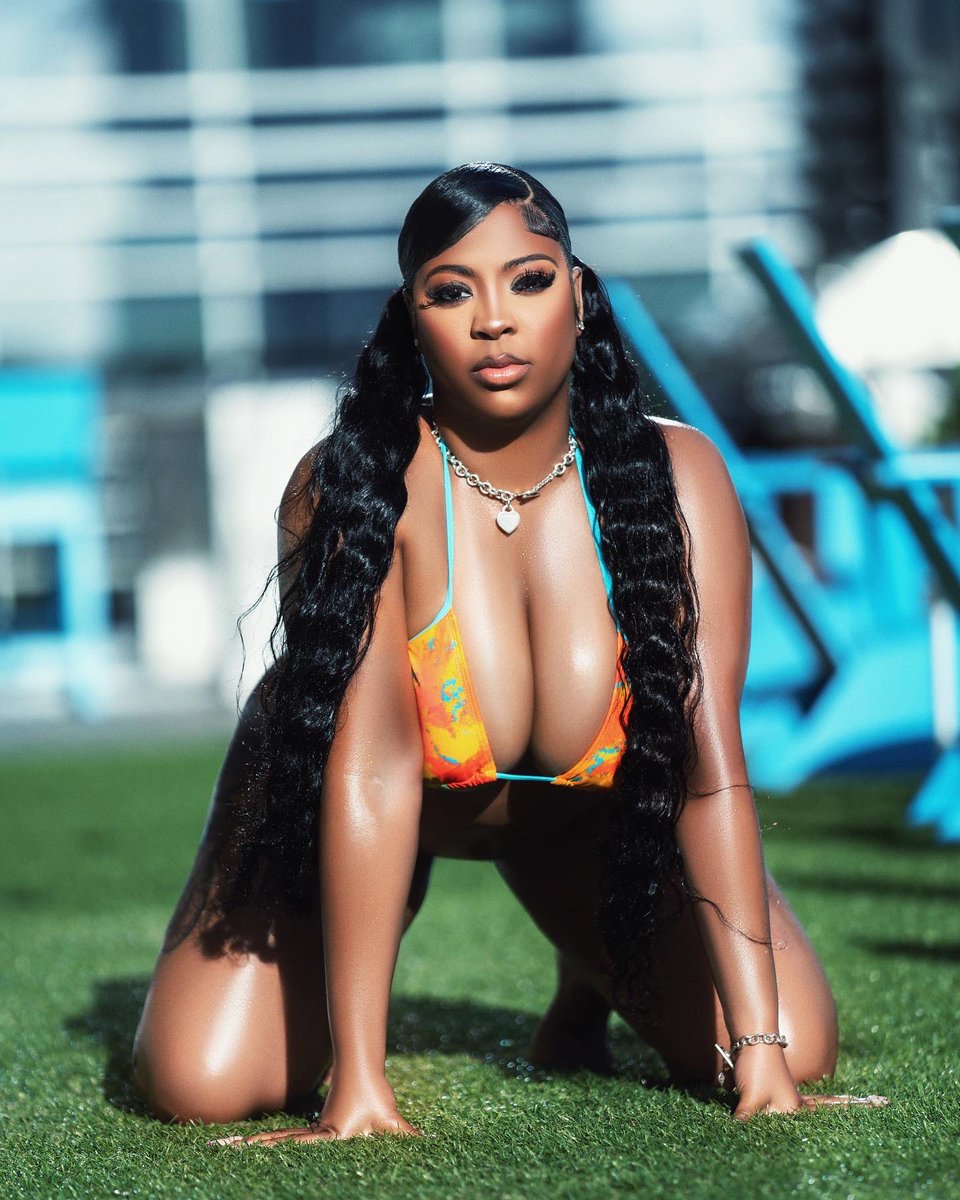 jasmakayla24's tweet photo. Say my name, make ‘em nervous 😏

#ICONSWIM

https://t.co/RM7O58nd9t https://t.co/B6oXm7Jl3J