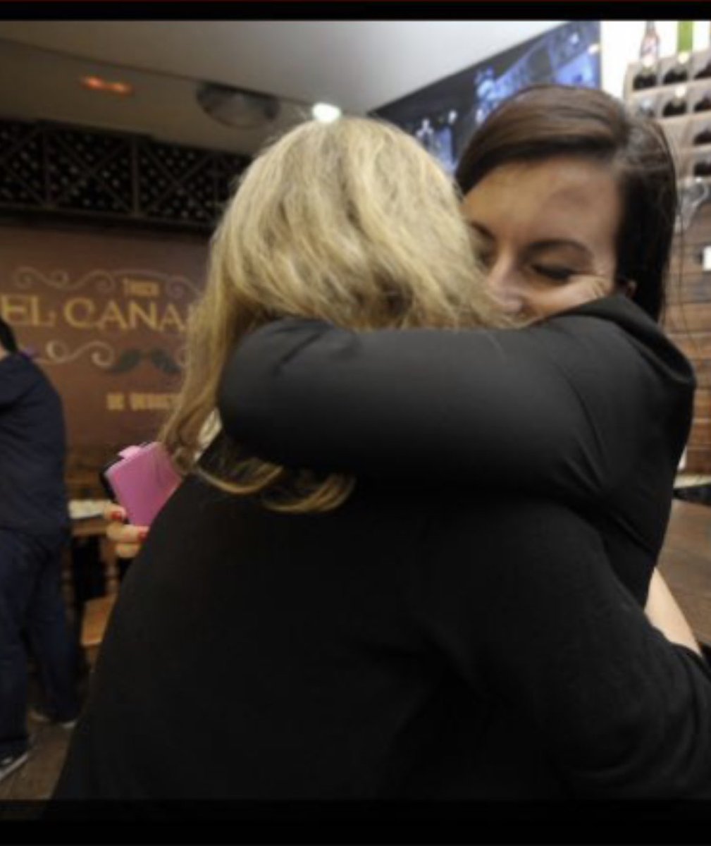 Conozco a Gara antes que Irene, nunca fue su niñera. Es periodista vocacional como su padre, honrada, buena. Vivió conmigo el caso Alba. Ambas tenemos una madre viuda a 2000 km de casa; sé lo que estarán pasando. Todo esto por estar con <a href="/PODEMOS/">Podemos</a> 
No hay Derecho. 
Lo siento, Gara.