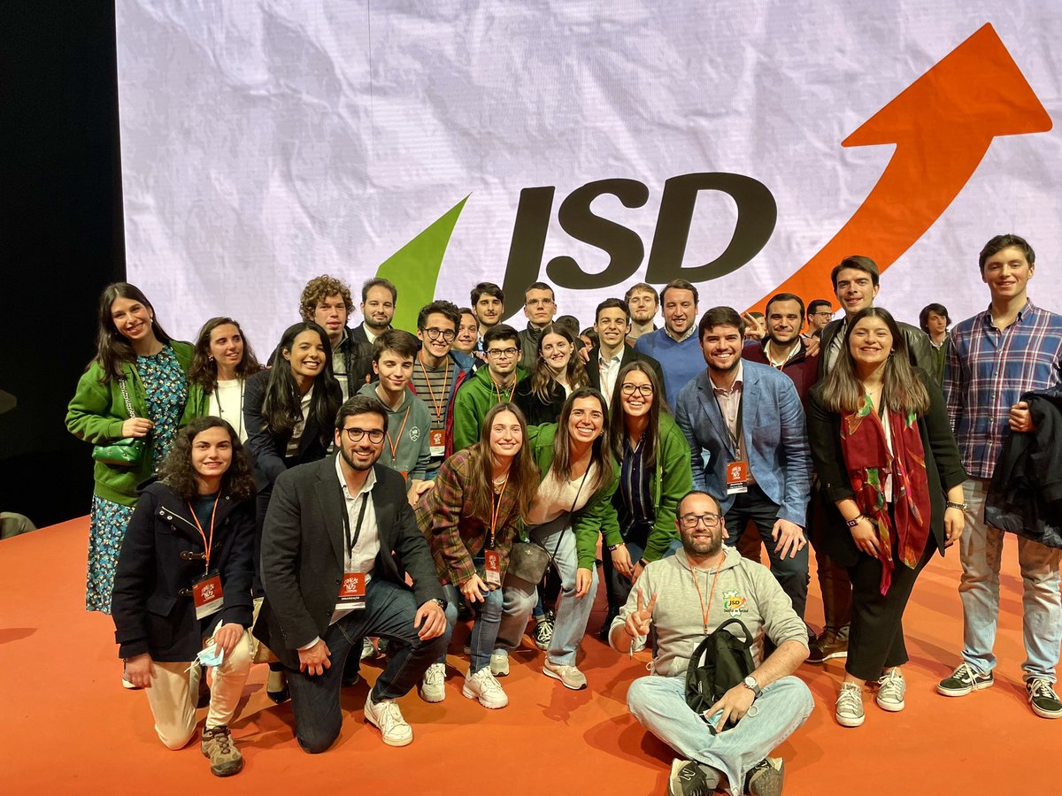 jsddistritalset's tweet photo. 27.º Congresso Nacional da @JSDPortugal 📍

Recebemos, este fim de semana, o Congresso Nacional da JSD, no qual o @Alexandre_Poco foi reeleito Presidente da Comissão Política Nacional.

30 anos depois da última reunião órgão máximo da JSD em Setúbal, voltamos a fazer história 🧡 https://t.co/skcKDhkjIa