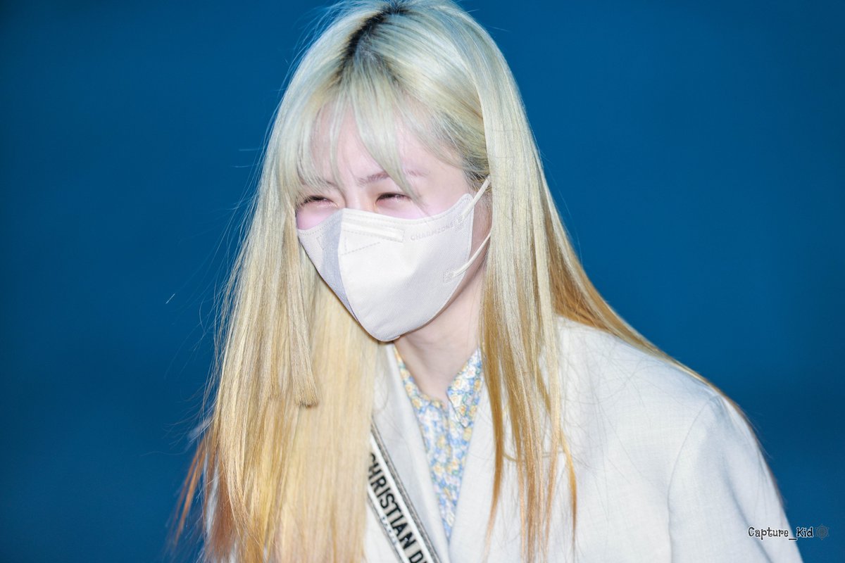 Capture_Kid's tweet photo. 🌬️💨💨ㅋㅋㅋㅋ https://t.co/tcyxOUGFxn