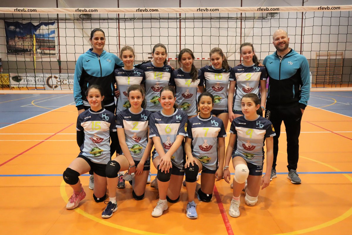 VoleiGalego's tweet photo. 🏆 Resultados do Campionato Galego Infantil Feminino

🥇 @ClubKorbis 
🥈 @cvcalasancias 
🥉 @VoleibolRianxo 
4️⃣ @XuvenilTeis 
 
#FasesFinaisFGVB2022  @gadis https://t.co/pT50lvtVE4