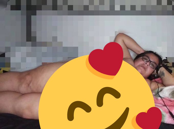 Wanna see what&rsquo;s under???  Link in comments https://t.co/TxGiOQnTl3