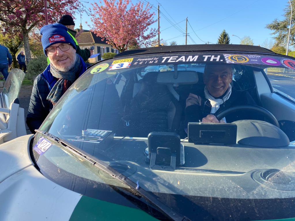 SteffRs76's tweet photo. Rallye Le Mans Historique 
2 meilleurs temps en zone de régularité 
Et 3 deuxième temps…. Mais les deux dernières ZR ratées et hop 4ème au général ! Dommage.
Victoire de nos amis Yves Rouxel et Raymond Collovald sur la p’tite Daf 55 ! 👏 #ecurielemans #ffve #rallye #daf55 #lotus https://t.co/mxRbOqXiZ3