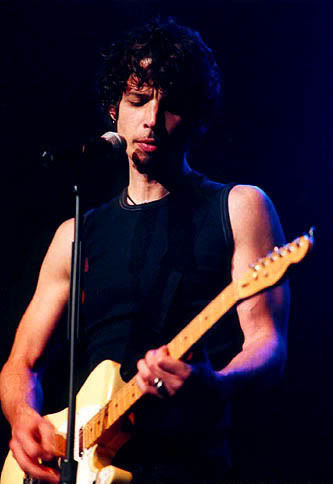 timmyycornell's tweet photo. <33
#chriscornell https://t.co/TNw5s8Lirg