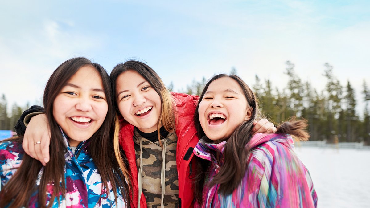 SAYCW_SK's tweet photo. The Mental Health Action Report looks at the importance of support and connection, provides examples of grassroots movements that are igniting change, and offers potential actions for readers to take to help improve youth mental health. 👩‍👧
Learn more: https://t.co/QKJhGTLV9Z https://t.co/bqWiZcH6hL