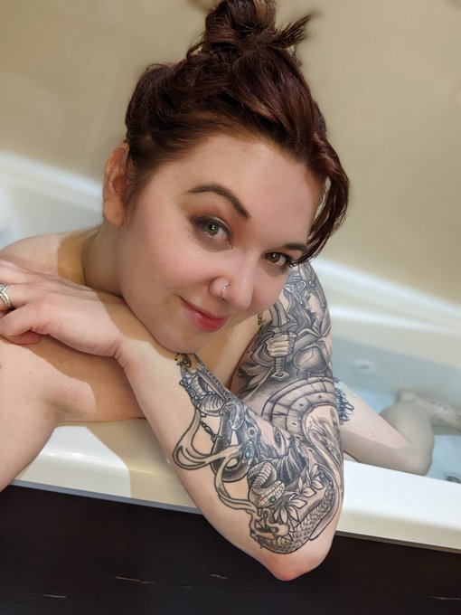 Come take a nice hot bath with me https://t.co/oZYJ9sZ3nM<a href="/tag/freecomicbookday"class="tags"><span>#freecomicbookday</span></a><a href="/tag/shoplocal"class="tags"><span>#shoplocal</span></a>