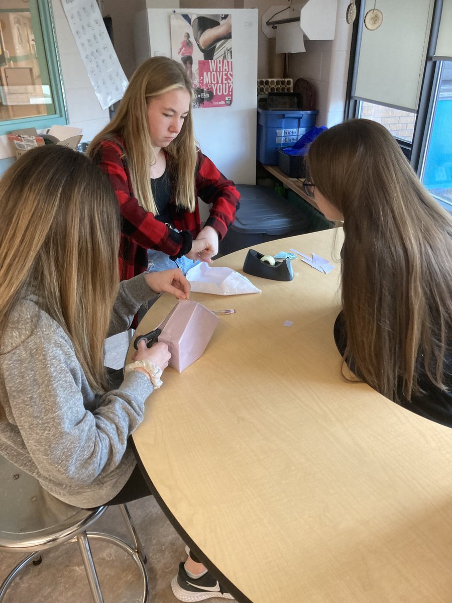 MrsSymonsGrade8's tweet photo. Building prototypes for our boats! I can’t wait to see them float… or sink lol! #science #buoyancy https://t.co/nzRW1nf1oz