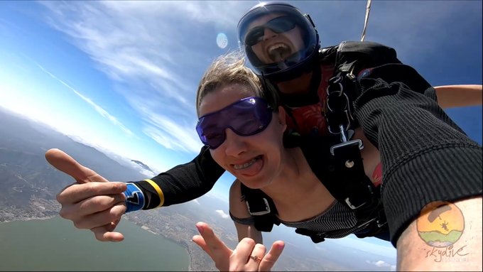 Nobody looks cute falling at 120mph but it sure is fun https://t.co/NRPyOgC0qd