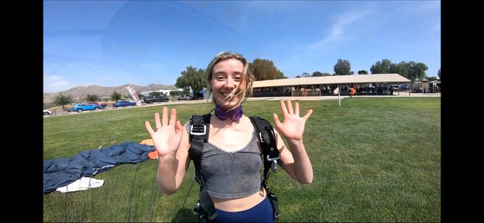 Nobody looks cute falling at 120mph but it sure is fun https://t.co/NRPyOgC0qd