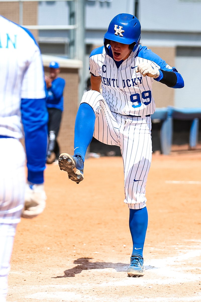 NCAASoftball's tweet photo. Vote for the #NCAASoftball Photo of the Week 📸

1⃣ @UKsoftball Stomp at home 🦶
2⃣ @RazorbackSB KB blasts off 🚀
3⃣ @JMUSoftball Squad goals 🤝
4⃣ @CULionsSoftball All out effort 😤 https://t.co/cotDFWwo2Q