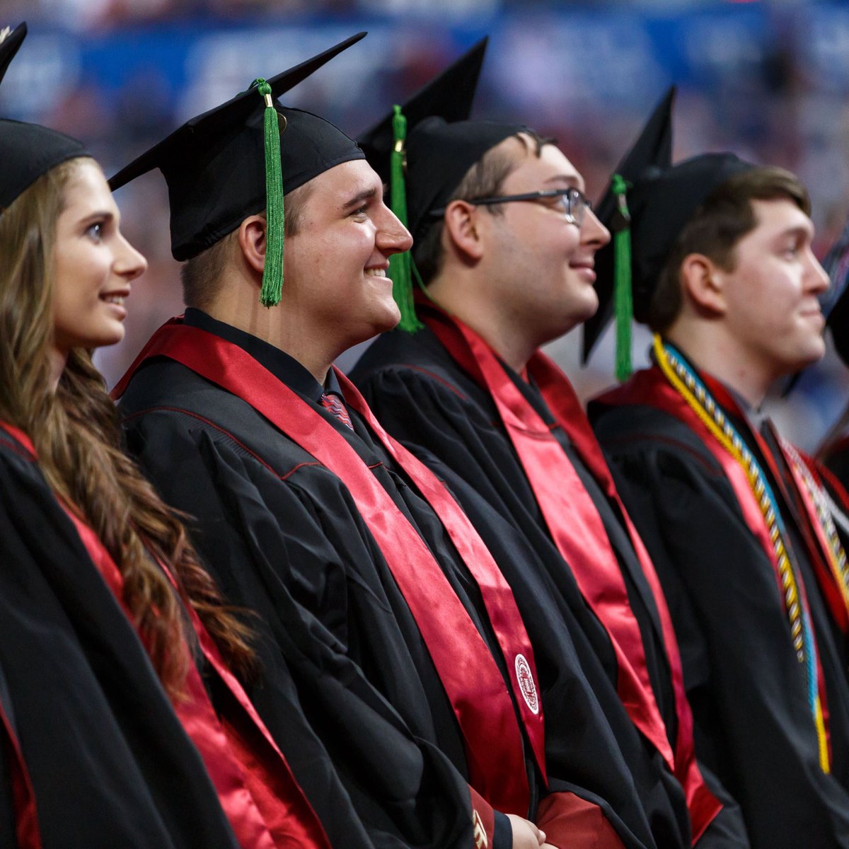 IUIndianapolis's tweet photo. 🎓 Graduating Jags 📣 The deadline to order your regalia is Friday, April 15. 🔴 ⚪ ✨ 

Order now 👉 https://t.co/iiDnJM1thy https://t.co/CsIOuKfeLR
