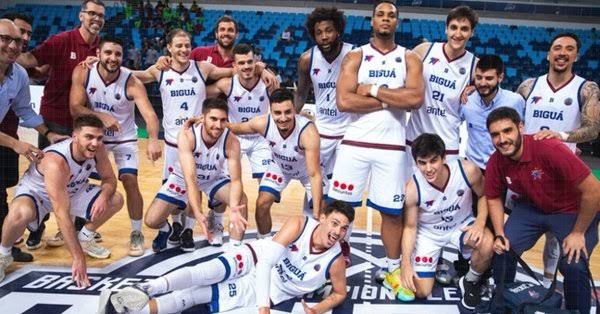 Coachcal10's tweet photo. @BCLAmericas inolvidable, orgulloso de este equipo. Agradecido por su trabajo, su compromiso y su entrega hasta el final, es un privilegio poder ser parte. 
GRACIAS a quienes acompañaron y a quienes nos mandaron su apoyo. Arriba @BiguaOnline ! https://t.co/RHoQPQawy8