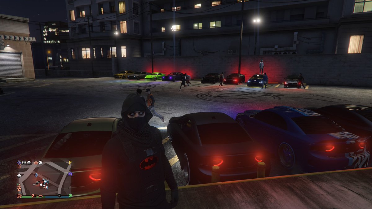 BatClanGaming's tweet photo. Bat Clan at representing at the car show! 🦇💪 #GTAV #BatClan https://t.co/brVA3AyhIs