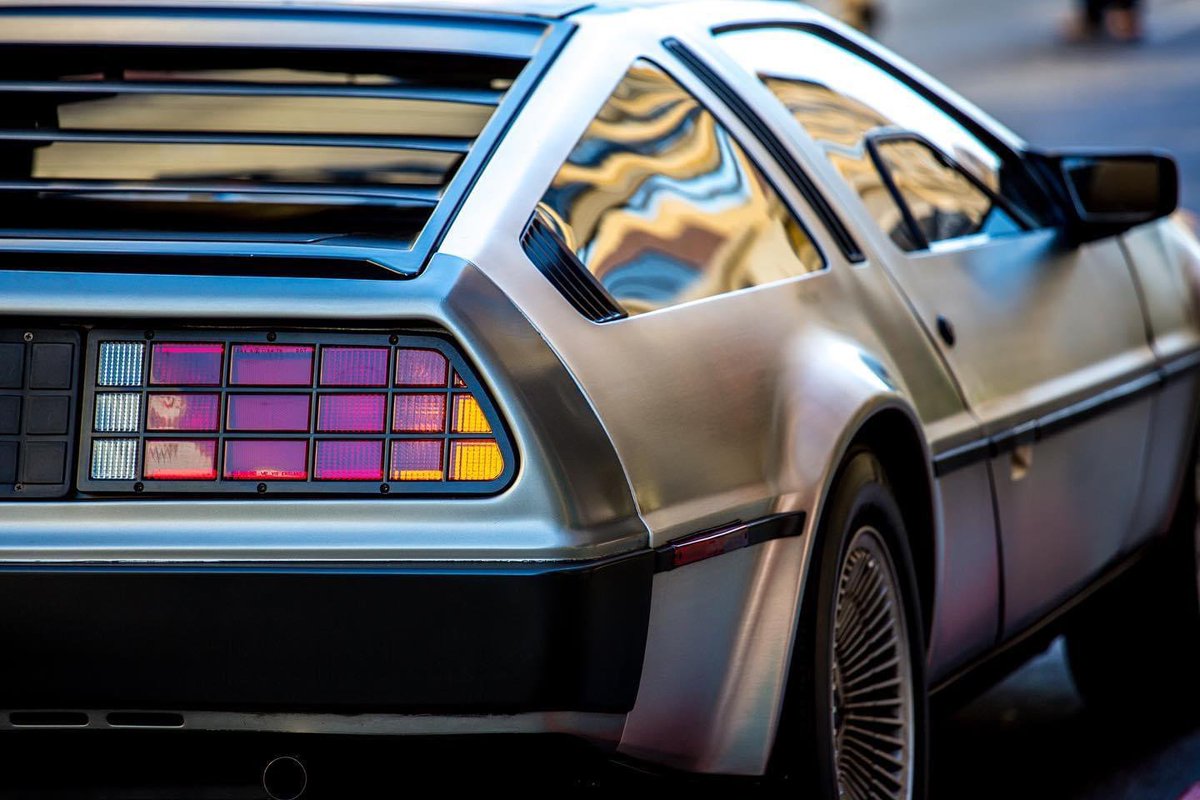 lonepineapparel's tweet photo. “Next Saturday night, we're sending you back to the future!”
🎬 Back To The Future (1985)

Photo by Jason Leung via @unsplash

#backtothefuture #bttf #twinpinesmall #lonepinemall #martymcfly #docbrown #80sfilm #80smovie #movienerd #filmnerd #cult #cultmovie #classic https://t.co/AfS2zvOJv9