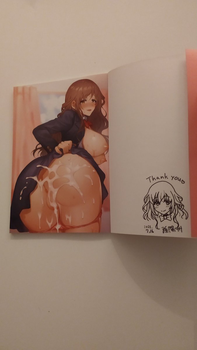 CA_Sinom's tweet photo. First signed book I ever got. Thanks @J18Publishing, @doushoku &amp; @yohsyu! Very cool. 😊 https://t.co/VWgoebThsL