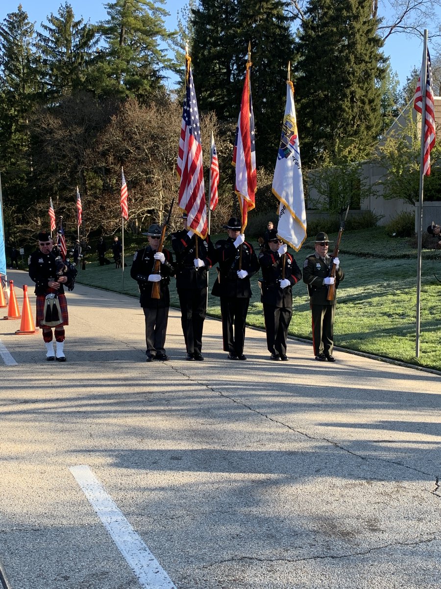 UCPublicSafety's tweet photo. Another great 5K this year in remembrance of Matt Haverkamp and in celebration of the work that Matt Haverkamp Foundation has done in the local community. This year, Matt's 5K Pursuit included recognition for K-9 #Dozer, who retired in the fall ❤️ https://t.co/gpHjSj2s8U