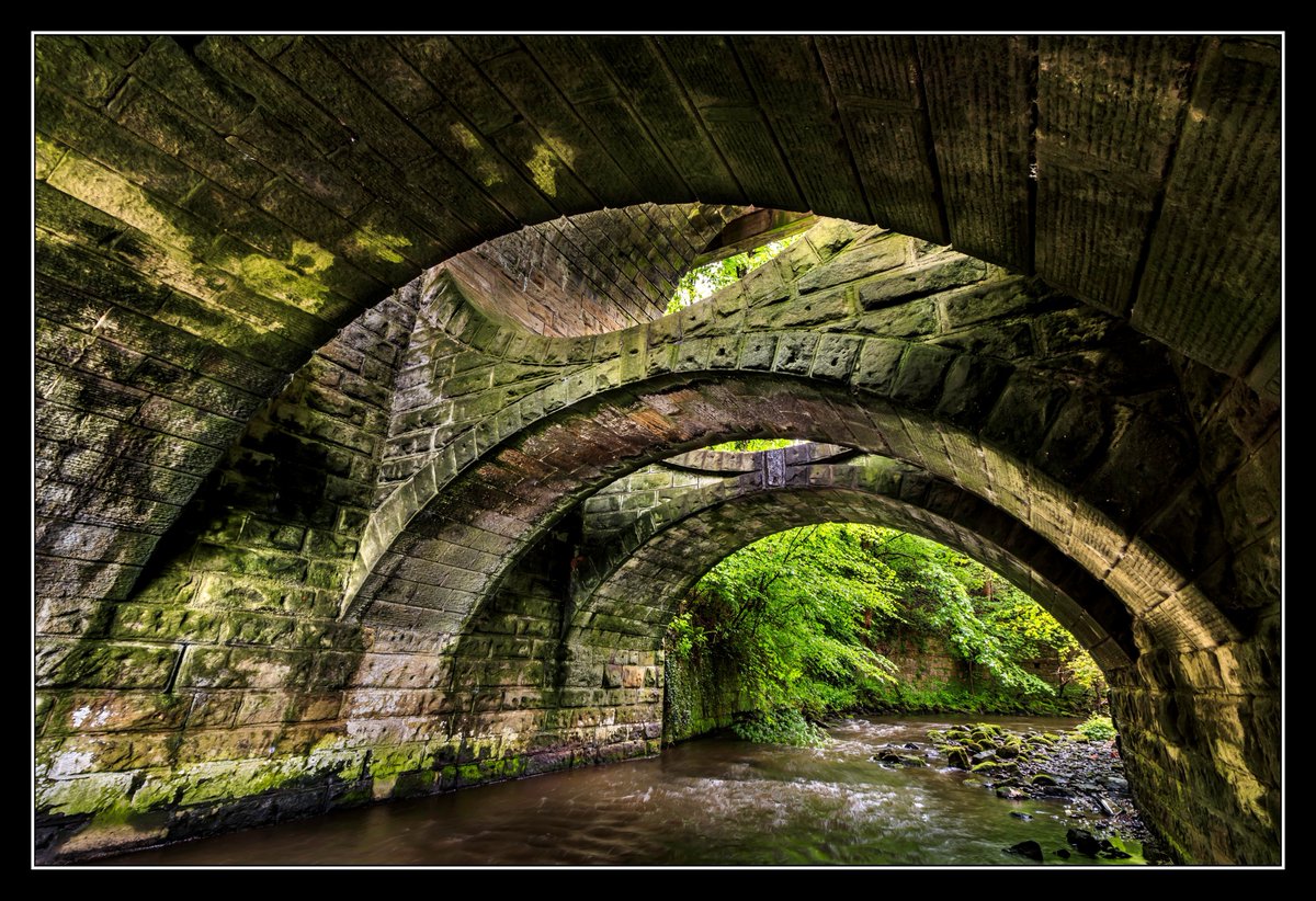 sabreroads's tweet photo. Opening in 1819, Bannockburn Bridge is an impressive structure which most A9 users will cross without realising. Thomas Telford designed a rare double arch to provide height &amp; stability. To truly appreciate the elegance of this bridge, you need to get your wellies on. https://t.co/jREKLUG0Jf