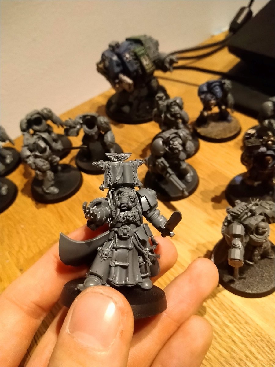 WarpEmu's tweet photo. Extensive enforcement is coming to the chapter! My dreadnought from Assualt of Black Reach has gotten his upgrade, finishing Baradeon as well, ready to crush and guts the heretics! Even the captain is done!#warhammer40k #Spacemarines #DarkAngels #SuccessorChapter #Duskguard https://t.co/9WZmy9jaQl